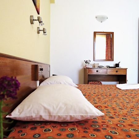 Maritime Hotel Apartments Petaloudes Εξωτερικό φωτογραφία