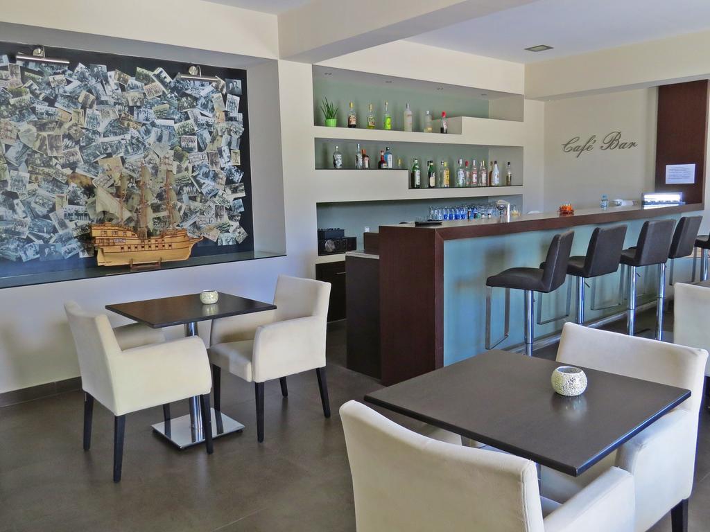 Maritime Hotel Apartments Petaloudes Εξωτερικό φωτογραφία
