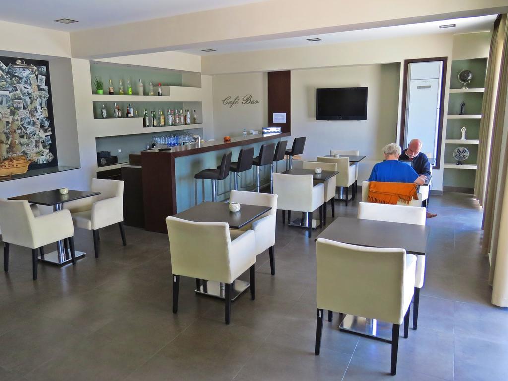 Maritime Hotel Apartments Petaloudes Εξωτερικό φωτογραφία