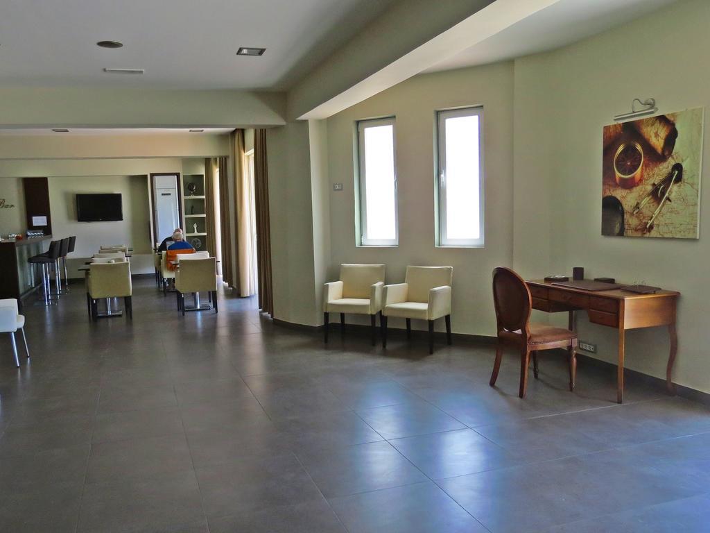 Maritime Hotel Apartments Petaloudes Εξωτερικό φωτογραφία