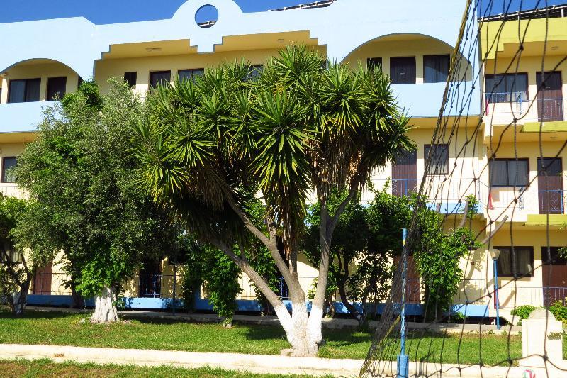 Maritime Hotel Apartments Petaloudes Εξωτερικό φωτογραφία