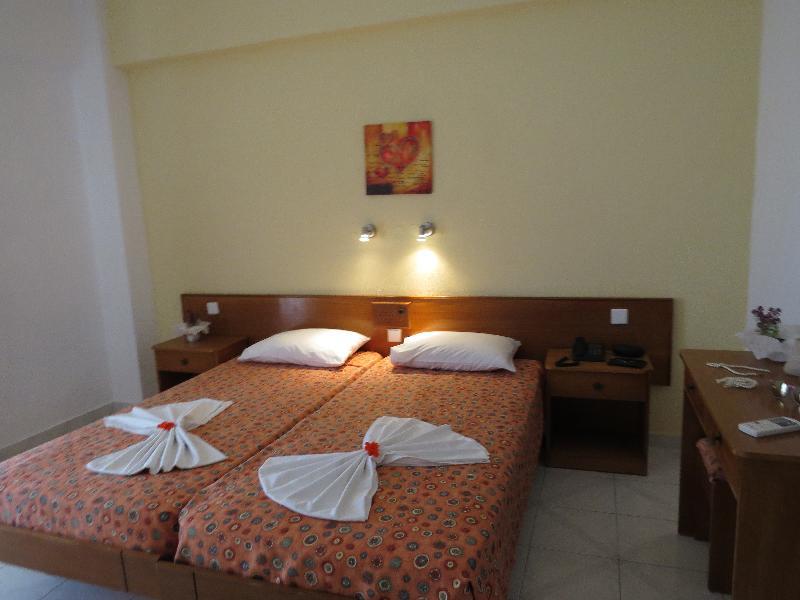 Maritime Hotel Apartments Petaloudes Εξωτερικό φωτογραφία