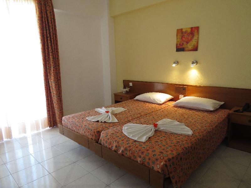 Maritime Hotel Apartments Petaloudes Εξωτερικό φωτογραφία
