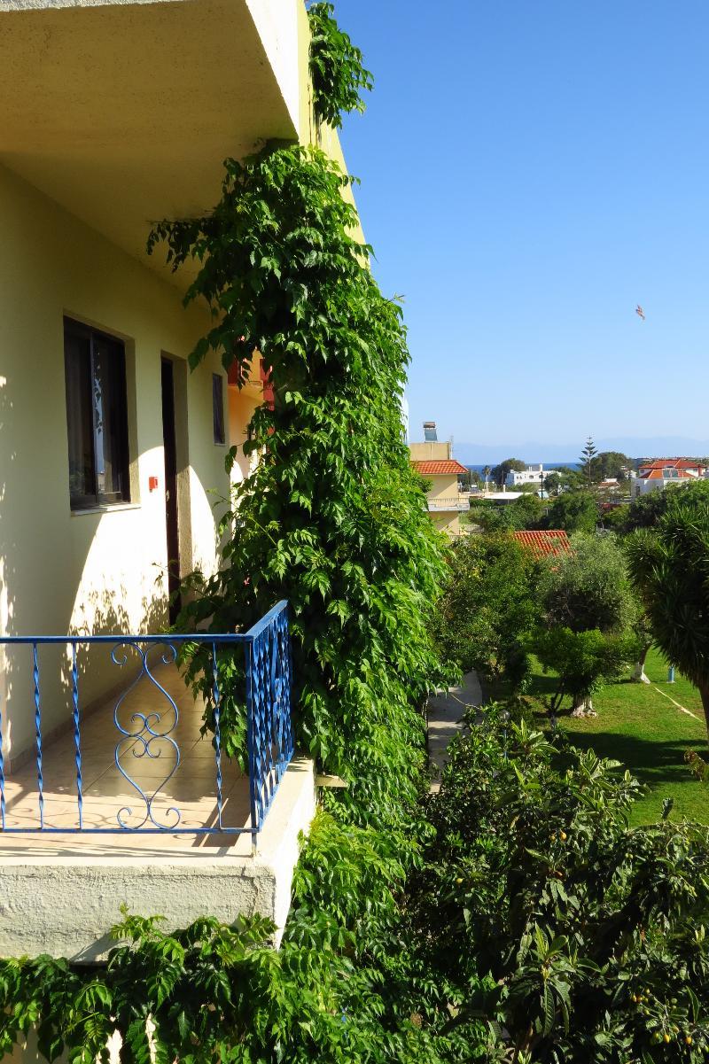 Maritime Hotel Apartments Petaloudes Εξωτερικό φωτογραφία