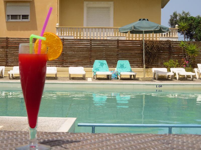 Maritime Hotel Apartments Petaloudes Εξωτερικό φωτογραφία