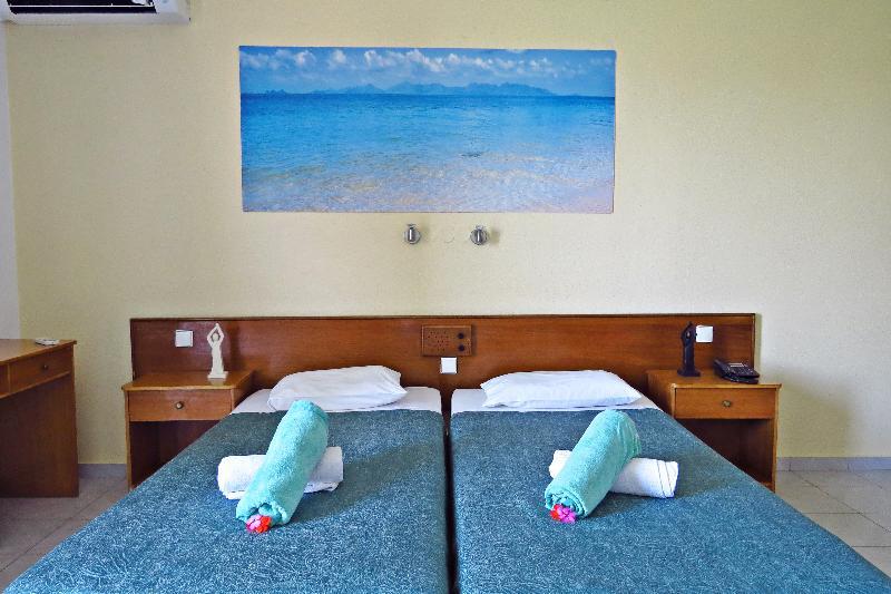 Maritime Hotel Apartments Petaloudes Εξωτερικό φωτογραφία