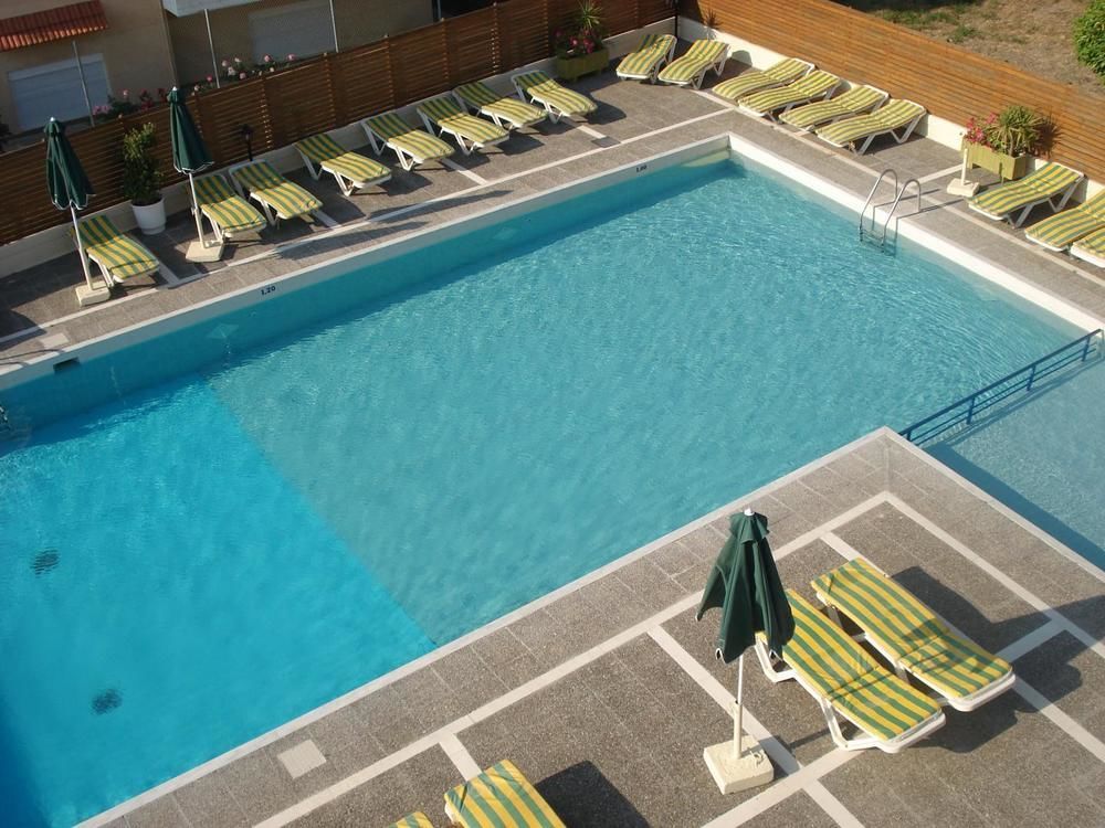 Maritime Hotel Apartments Petaloudes Εξωτερικό φωτογραφία