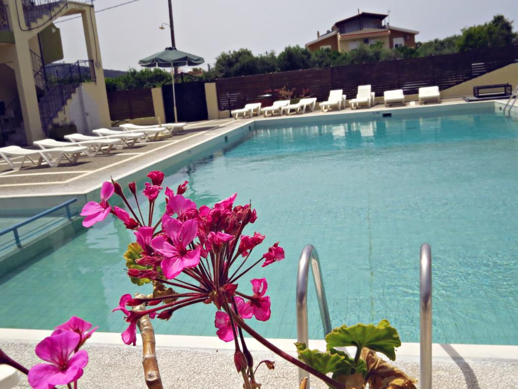 Maritime Hotel Apartments Petaloudes Εξωτερικό φωτογραφία