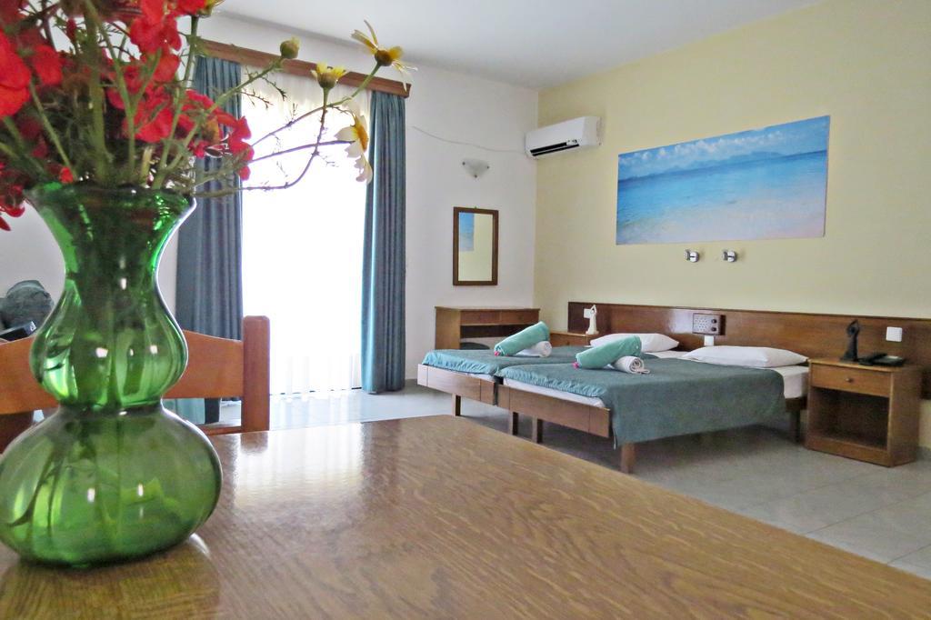 Maritime Hotel Apartments Petaloudes Εξωτερικό φωτογραφία
