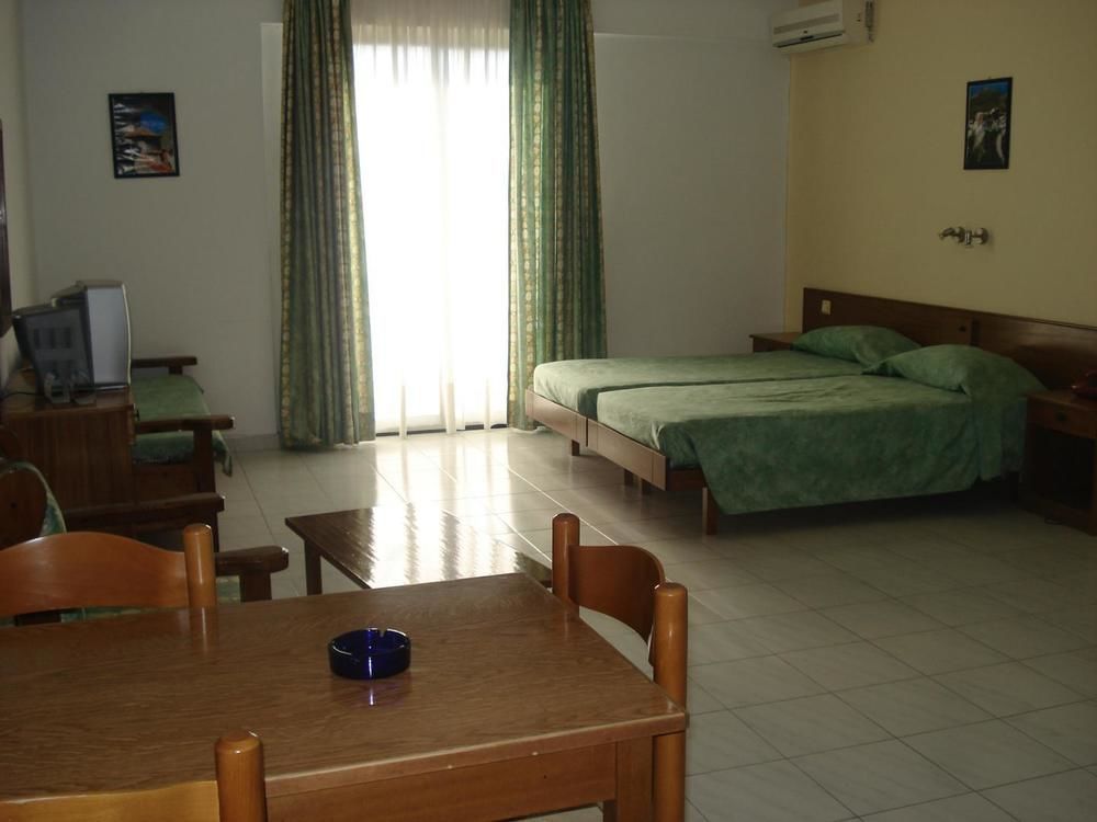 Maritime Hotel Apartments Petaloudes Εξωτερικό φωτογραφία